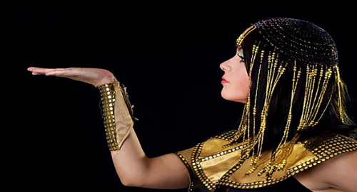 Il Mito del Bagno nel Latte di Cleopatra